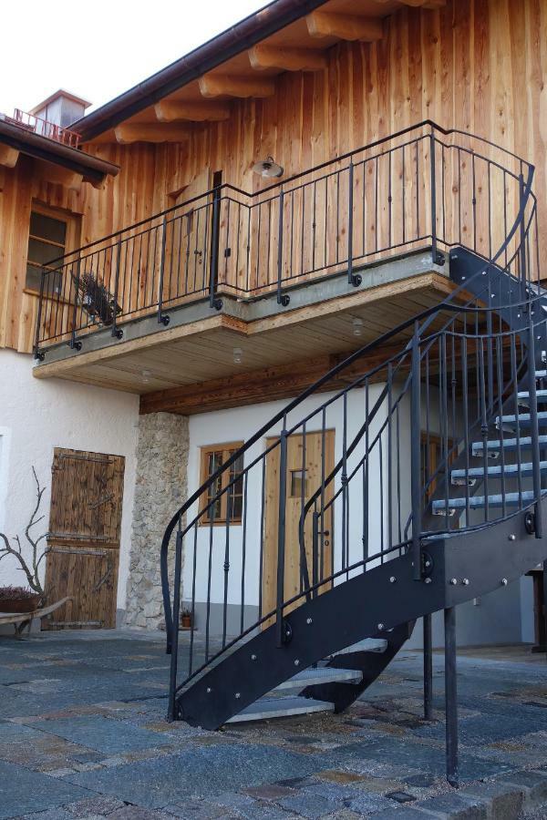 Heuboden - Ferienwohnung im Land-Café Emmering  Exterior foto